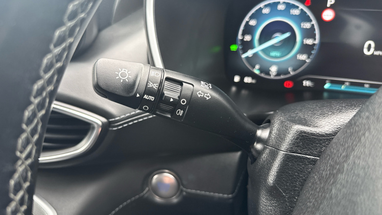 Hyundai SANTA FE 1.6 TGDi Hybrid Ultimate 5dr 4WD Auto Hybrid Estate